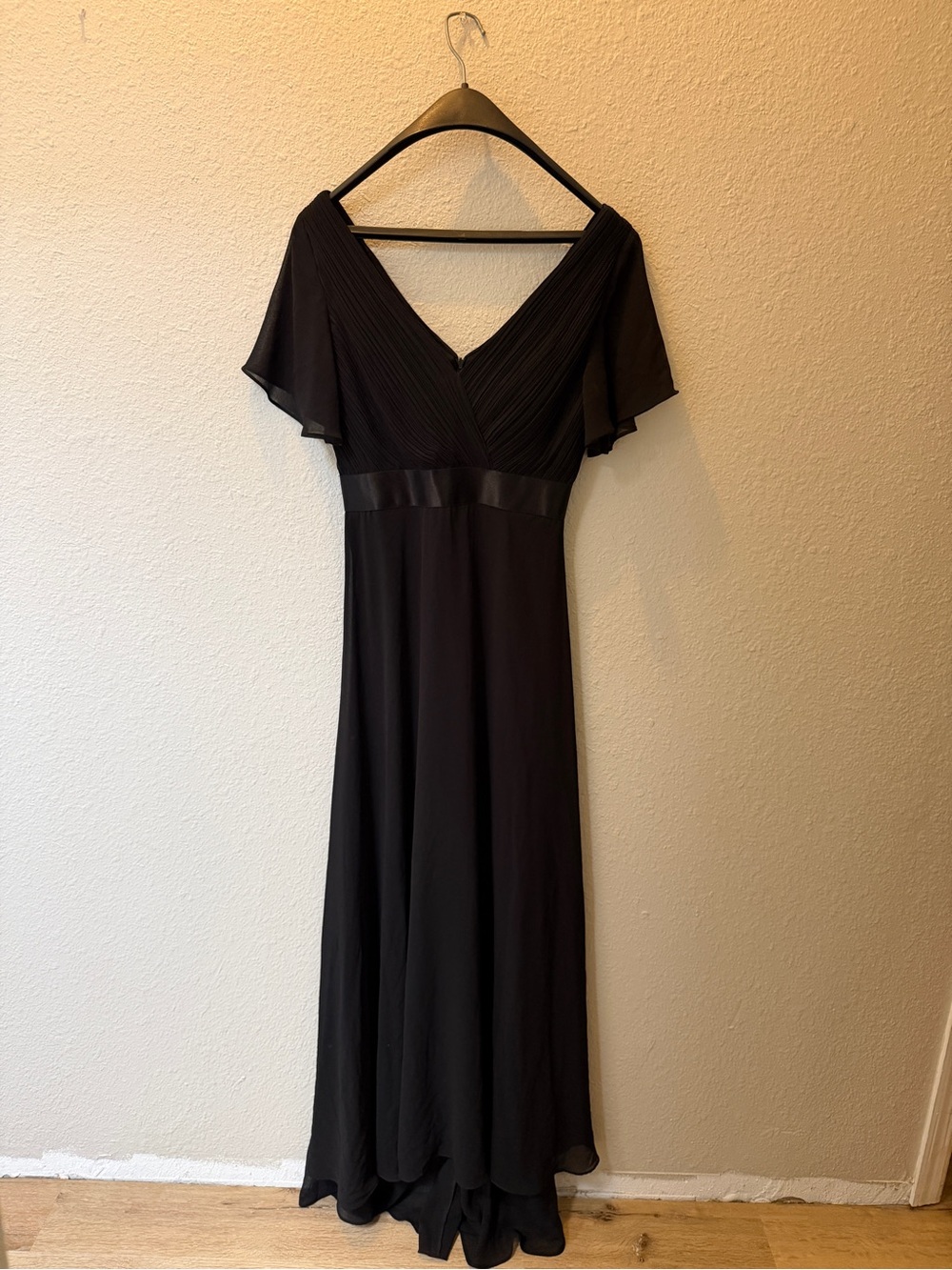 Ever Pretty Black V-Neck Flutter Sleeve Maxi Dress